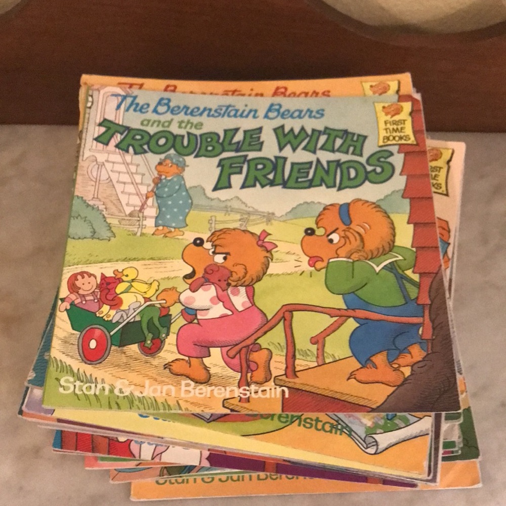 Random House-Set Of 34 Berenstain Bears Books - Picture 11 of 16
